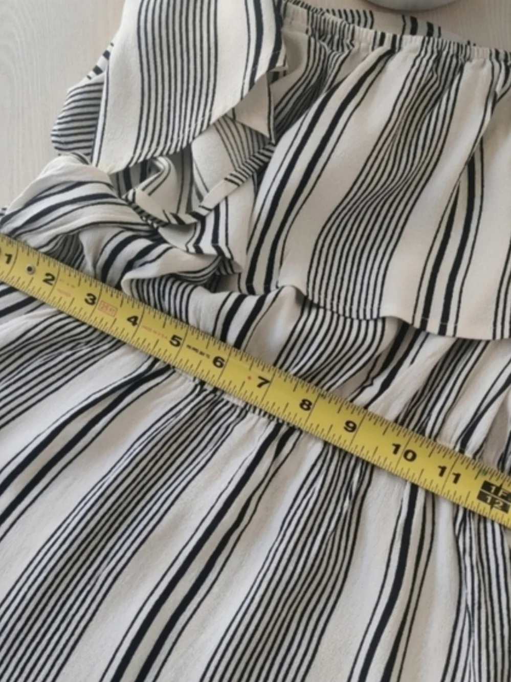 Forever 21 Black and White Striped Dress Size Medium - Picture 7 of 8